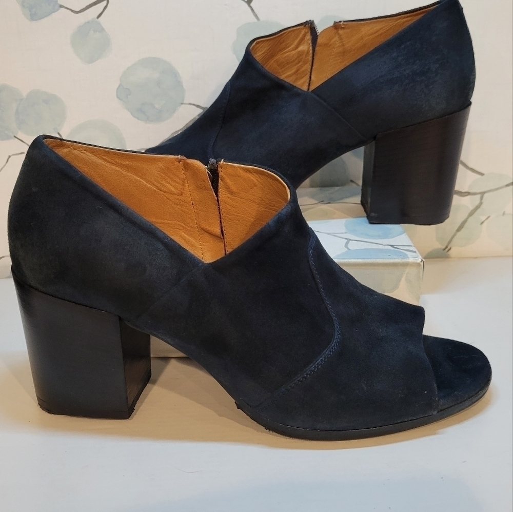 Alberto Fermani Blue Suede Peep Toe Bootie Made in Italy  Size 40.5 EU o 10.5 US
